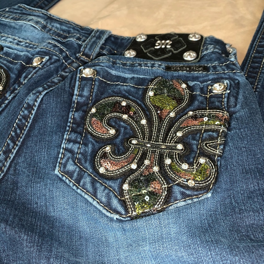 25x31.5 Miss Me Bootcut jeans
